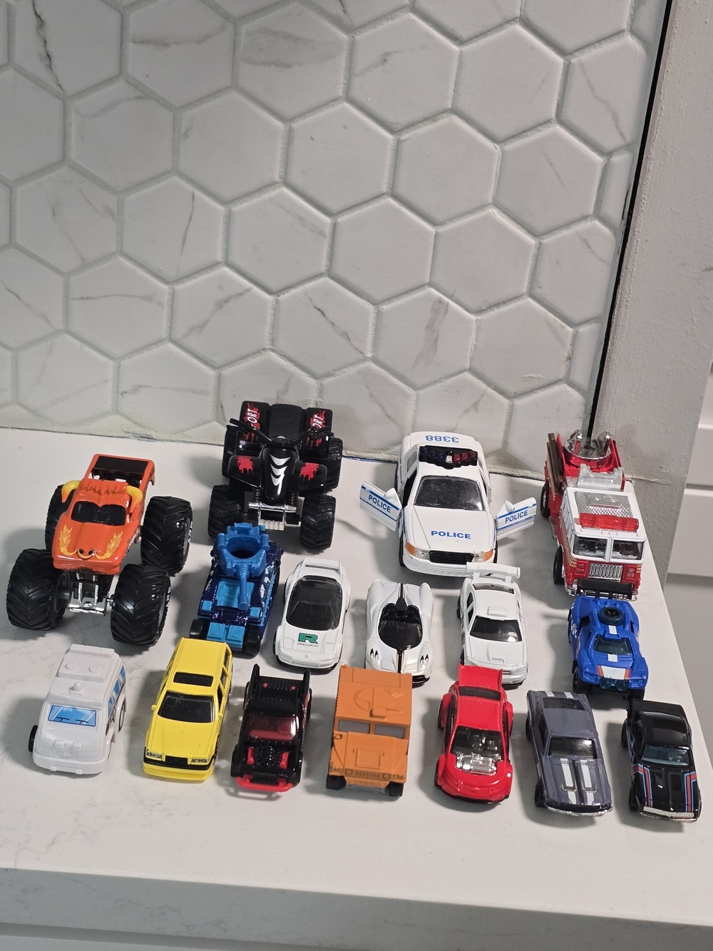 16 Assorted Kids Toy Cars and Monster Trucks - Mixed Colors